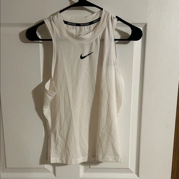 NWT Nike Women's White Tennis Tank Top - Picture 1 of 4